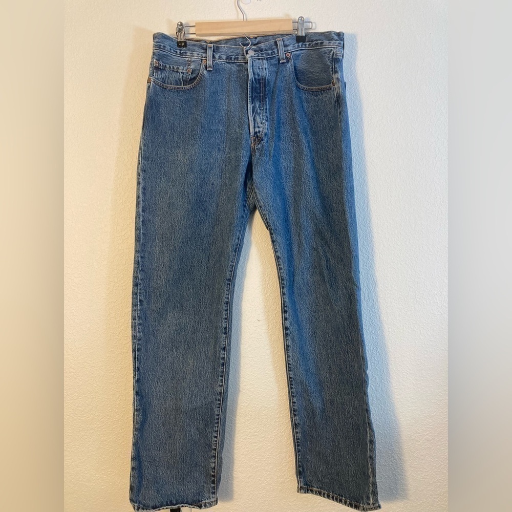 Vintage Levi’s 501 high rise jeans W38 L34 6 button fly